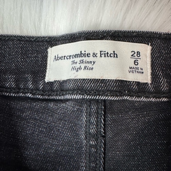 Abercrombie & Fitch The Skinny High Rise Split Hem Jeans Black - Picture 4 of 6